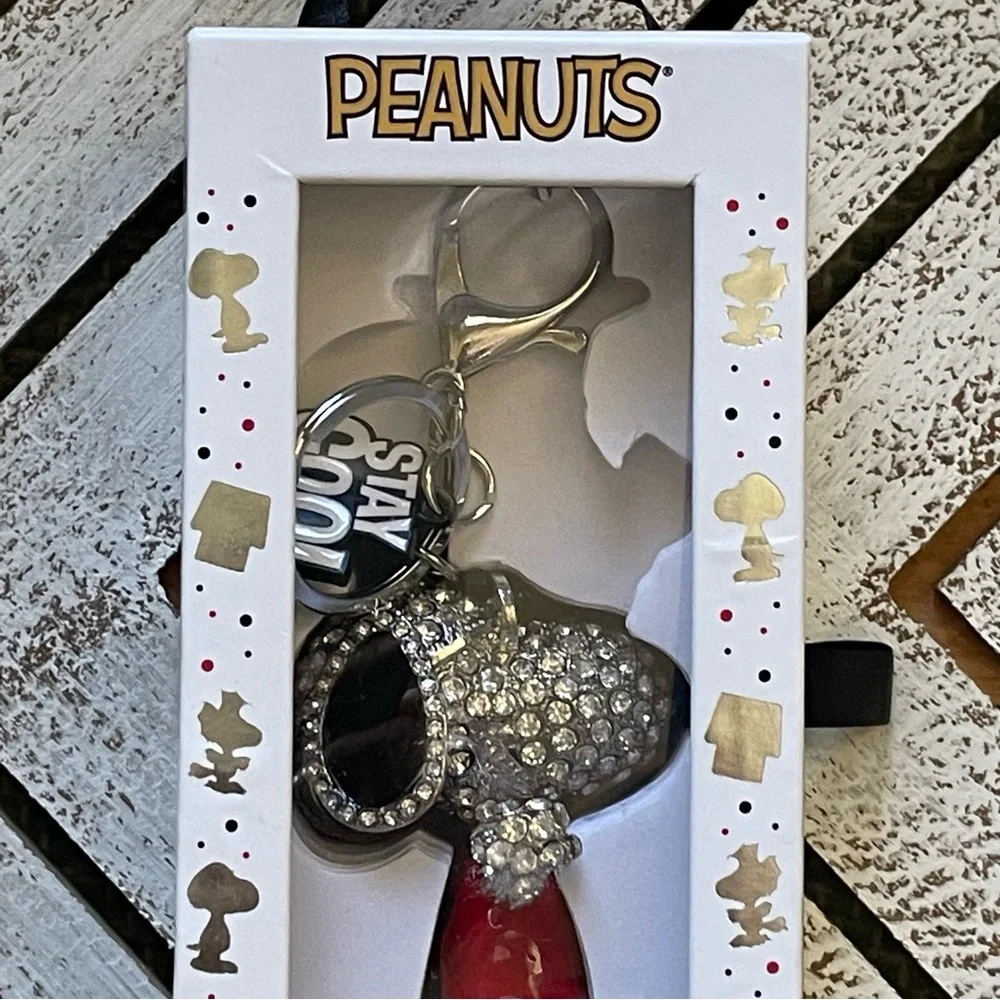 NWOT Peanut Snoopy Pave Crystals 3D Bling Keychain